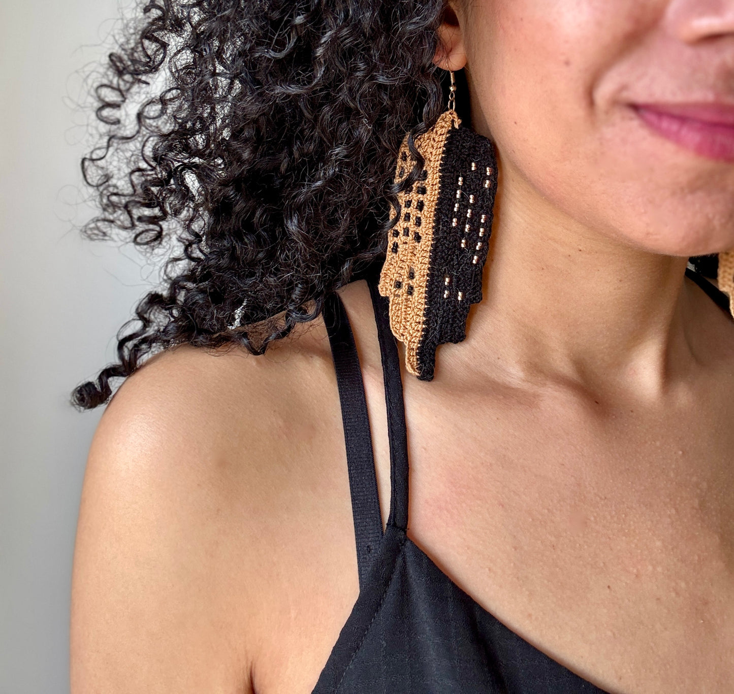 Sepia Noir Crochet Earrings